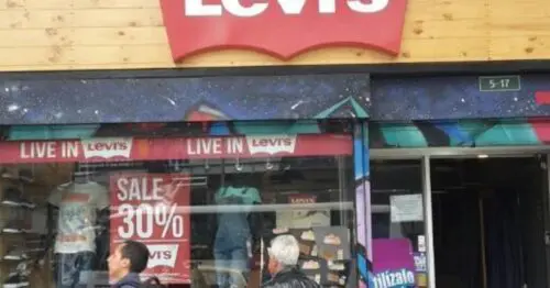 LEVIS AVENIDA 19 LEVIS AVENIDA 19
